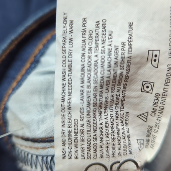 NWT Gloria Vanderbilt Amanda All-Around Slimming Classic Rise Capri Jeans 4 Blue - Picture 11 of 16